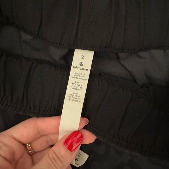 Lululemon Cheetah Pant - Picture 2 of 3